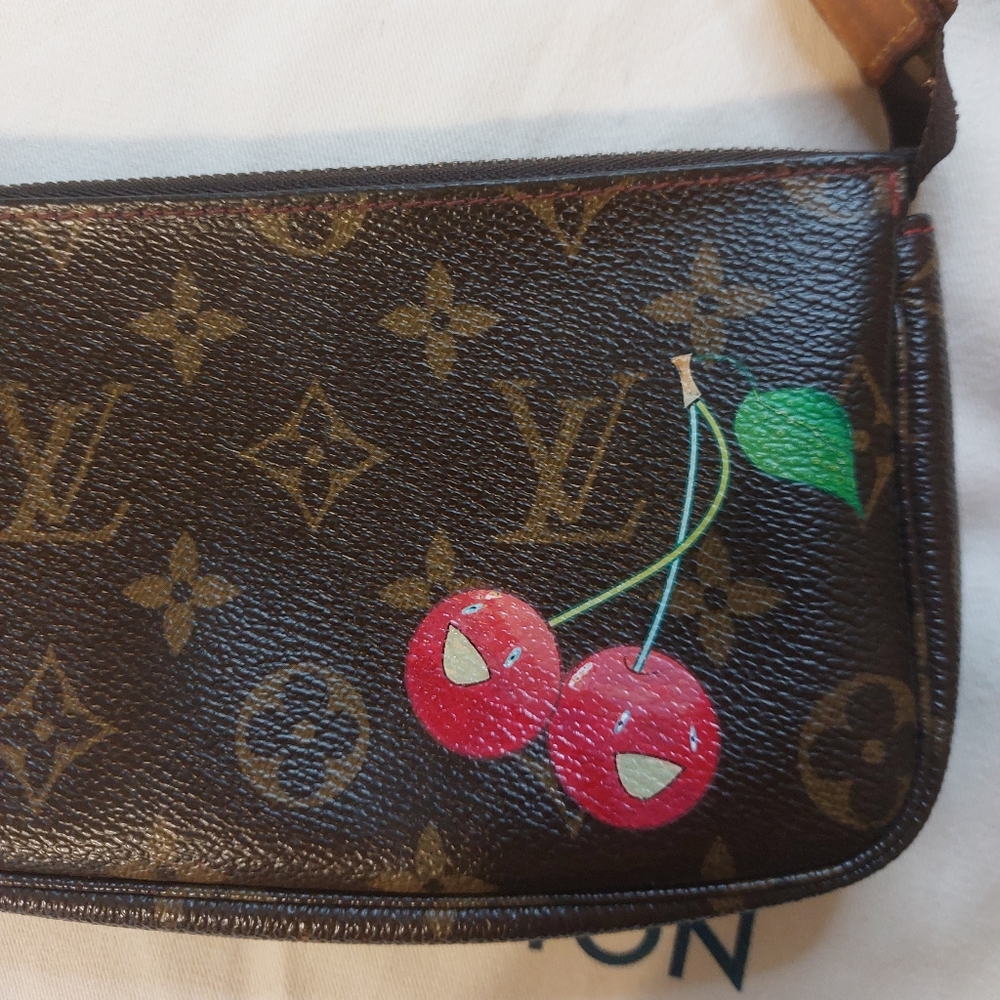 💖SOLD💖 Louis Vuitton Murakami Cherry Pochette bag - Picture 2 of 14